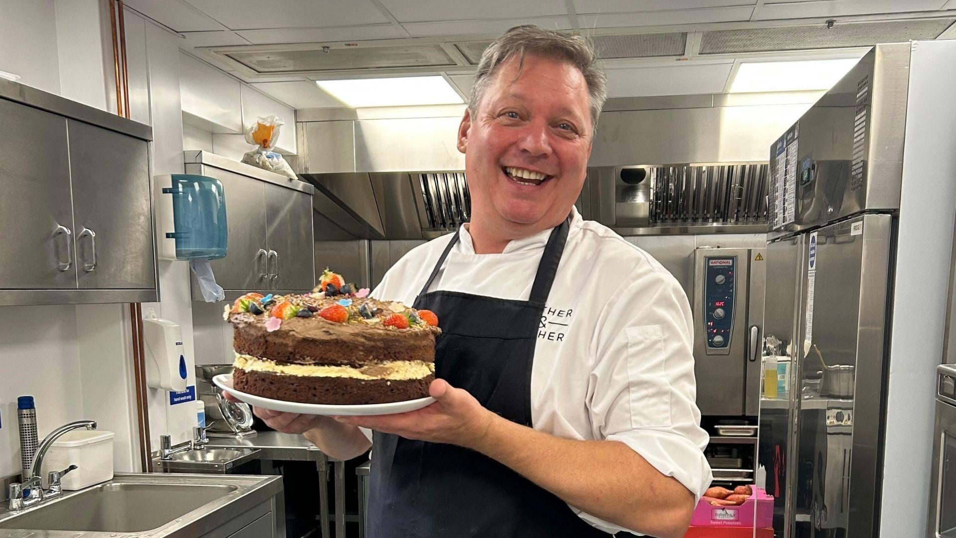 Chef Spence cooks with love on Christmas day at Sobell House Hospice